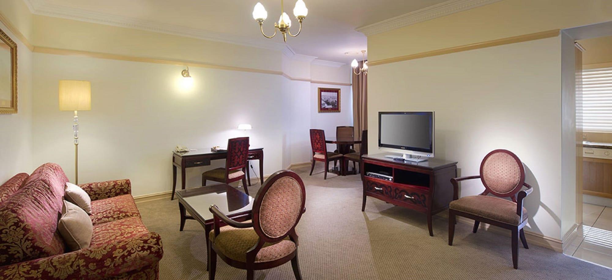 Royal Hotel
